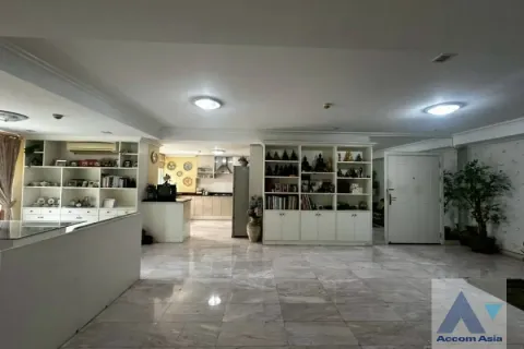 Eigentumswohnung in Watthana, Bangkok, Thailand, 3 Schlafzimmer № 214780 - Foto 6