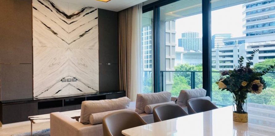 Condo à Pathum Wan, Bangkok, Thaïlande, 2 chambres  № 133975