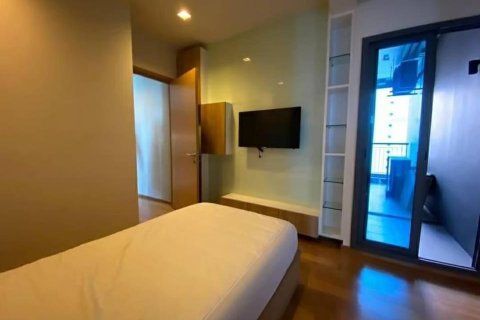 Condo in Watthana, Bangkok, Thailand, 2 bedrooms  № 133972 - photo 4