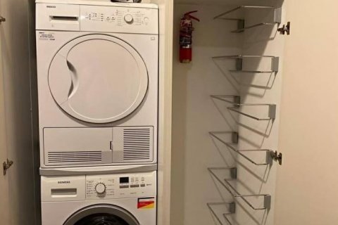 Condo in Watthana, Bangkok, Thailand, 2 bedrooms  № 133972 - photo 10