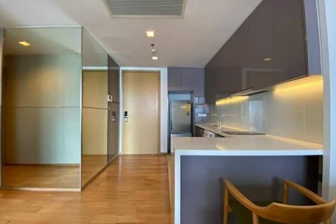 Condo in Watthana, Bangkok, Thailand, 2 bedrooms  № 133972 - photo 14