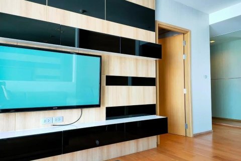 Condo in Watthana, Bangkok, Thailand, 2 bedrooms  № 133972 - photo 8