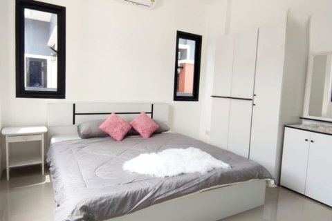House in Pattaya, Thailand 2 bedrooms № 157655 - photo 2