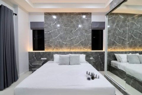 House in Pattaya, Thailand 3 bedrooms № 157657 - photo 6