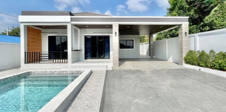 House in Pattaya, Thailand 3 bedrooms № 157657