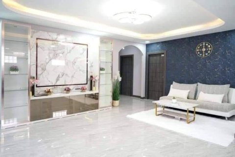 House in Pattaya, Thailand 3 bedrooms № 157652 - photo 4