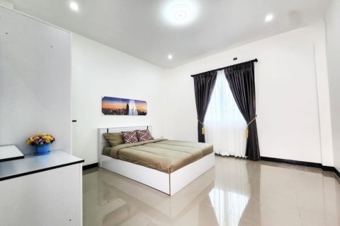 House in Pattaya, Thailand 3 bedrooms № 157658 - photo 9