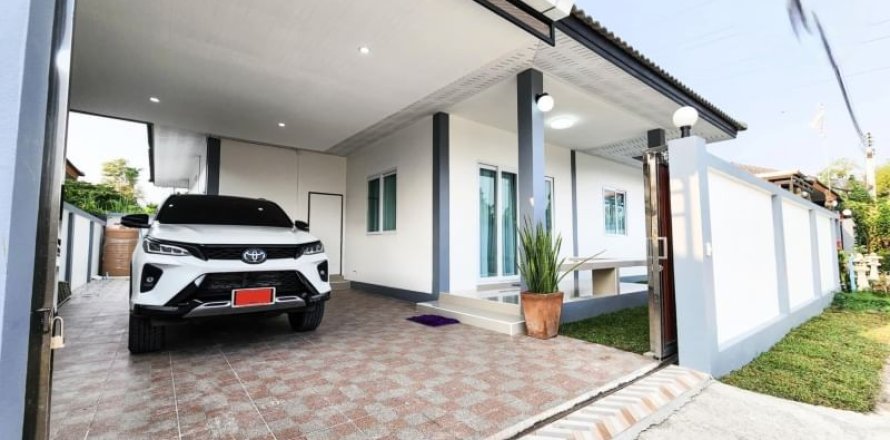 House in Pattaya, Thailand 3 bedrooms № 157658