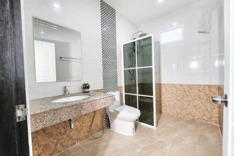 House in Pattaya, Thailand 3 bedrooms № 157658 - photo 7