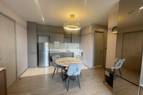 Condo à Watthana, Bangkok, Thaïlande, 2 chambres  № 173164 - photo 3