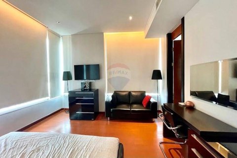 Condo à Bang Rak, Bangkok, Thaïlande, 2 chambres  № 173160 - photo 10