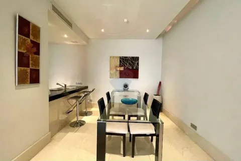 Condo à Bang Rak, Bangkok, Thaïlande, 2 chambres  № 173160 - photo 5