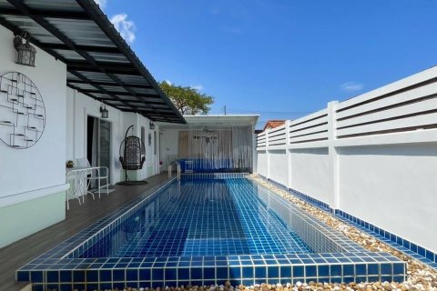 Villa in Phuket, Thailand 3 bedrooms № 163213 - photo 2