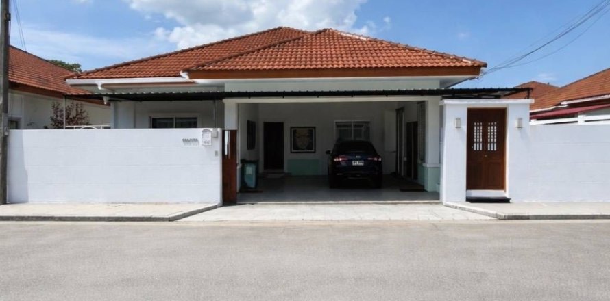 Villa in Phuket, Thailand 3 bedrooms № 163213