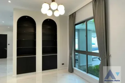 Haus in Samut Prakan, Thailand 4 Schlafzimmer № 217166 - Foto 5
