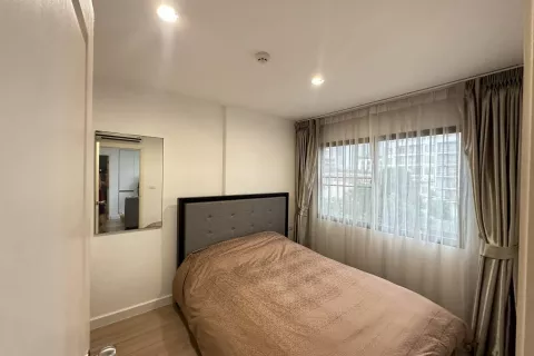 Студия в кондо в Клонг Тоэй, Бангкок, Таиланд № 140359 - фото 2