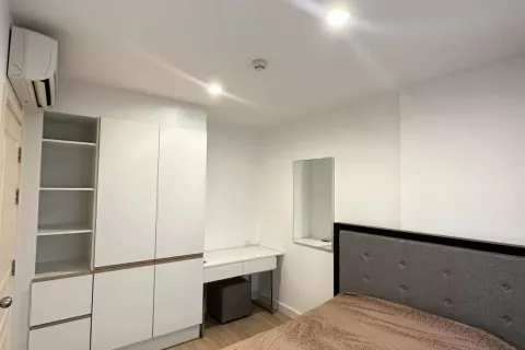 Студия в кондо в Клонг Тоэй, Бангкок, Таиланд № 140359 - фото 3