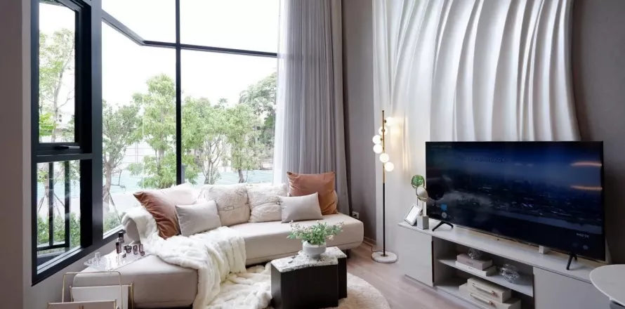 Studio dans le Condo à Khlong Toei, Bangkok, Thaïlande  № 140481