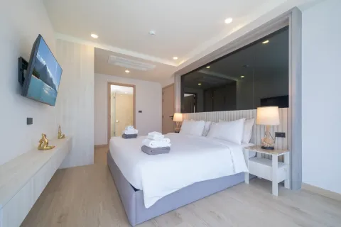 Condo in Bang Tao, Thailand, 2 bedrooms  № 182996 - photo 18