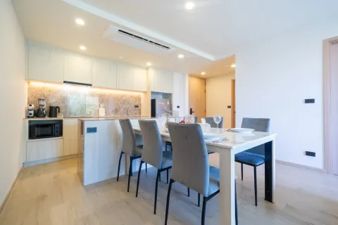Condo in Bang Tao, Thailand, 2 bedrooms № 182996
