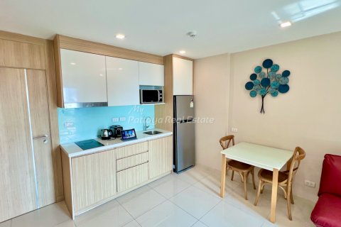 Condo in Pattaya, Thailand, 1 bedroom  № 134768 - photo 2