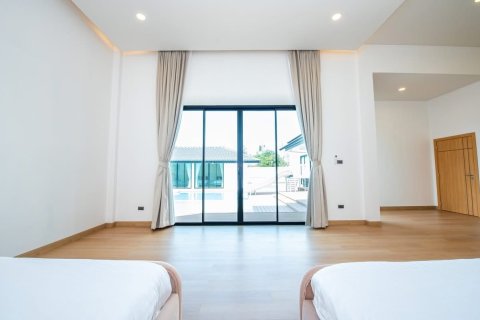 Вилла в Паттайе, Таиланд с 5 спальнями № 155045 - фото 16