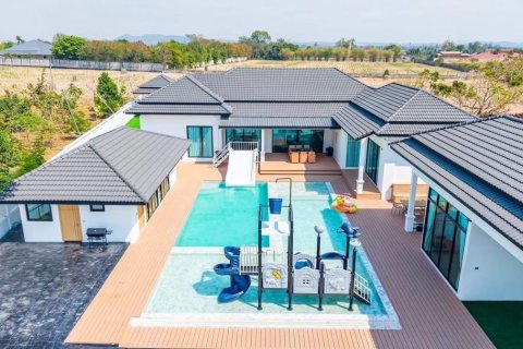 Вилла в Паттайе, Таиланд с 5 спальнями № 155045 - фото 1