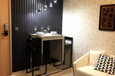 Студия в кондо в Ваттхане, Бангкок, Таиланд № 155048 - фото 8