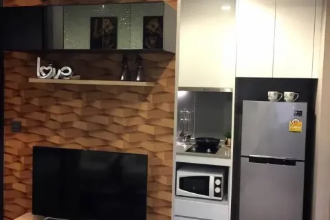 Студия в кондо в Ваттхане, Бангкок, Таиланд № 155048 - фото 2