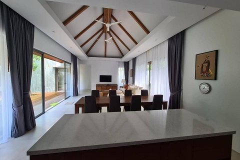 Villa in Phuket, Thailand 4 bedrooms № 155046 - photo 3