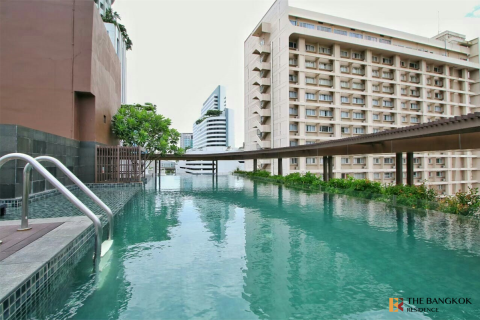 Condo in Bangkok, Thailand, 1 bedroom  № 185437 - photo 2