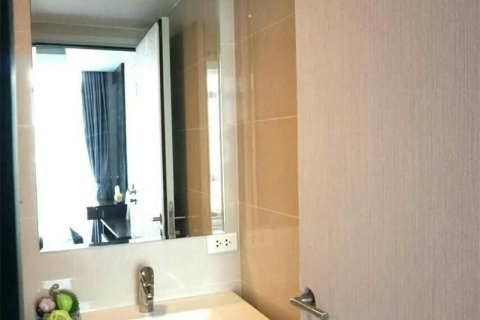 Condo in Bangkok, Thailand, 1 bedroom  № 185437 - photo 7