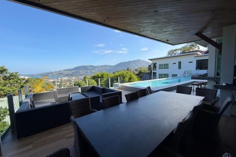 Villa in Kathu, Thailand 8 bedrooms № 161653