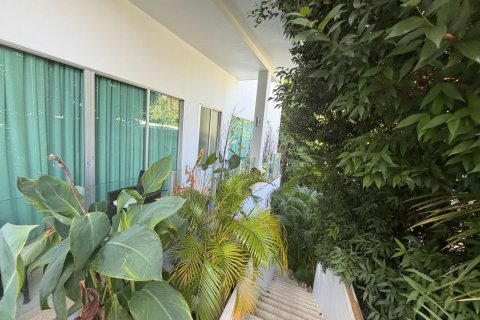 Villa in Kathu, Thailand 8 bedrooms № 161653 - photo 26