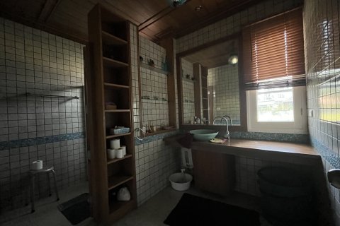 House in Chiang Mai, Thailand 5 bedrooms № 161648 - photo 16