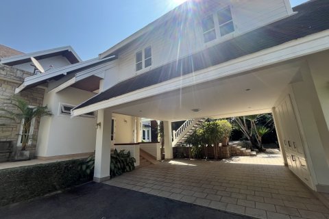 House in Chiang Mai, Thailand 5 bedrooms № 161648 - photo 4