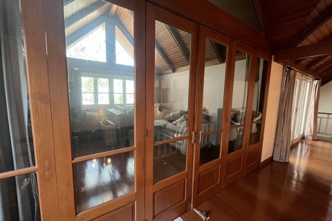 House in Chiang Mai, Thailand 5 bedrooms № 161648 - photo 21