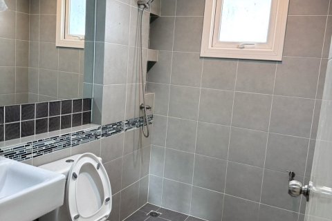 House in Samut Prakan, Thailand 3 bedrooms № 161651 - photo 11
