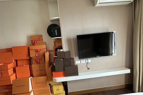 Condo in Bangkok, Thailand, 2 bedrooms  № 186105