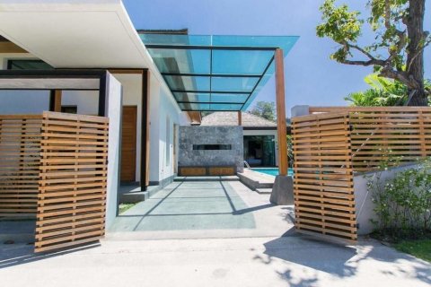 Villa in Kathu, Thailand 3 bedrooms № 136142 - photo 14