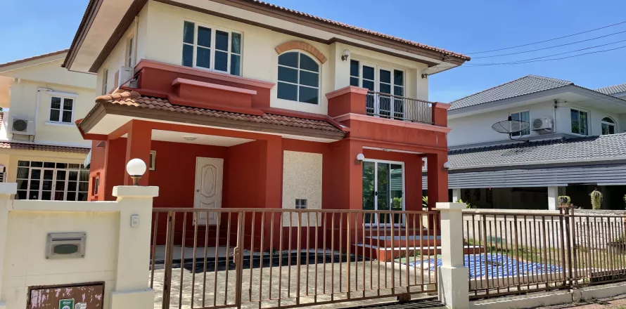 House in Samut Prakan, Thailand 3 bedrooms № 136144