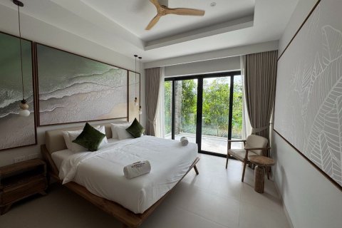 Villa in Phuket, Thailand 4 bedrooms № 136143 - photo 13