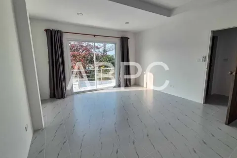 Casa de 4 dormitorios en Pattaya, Tailandia № 211869 - foto 6
