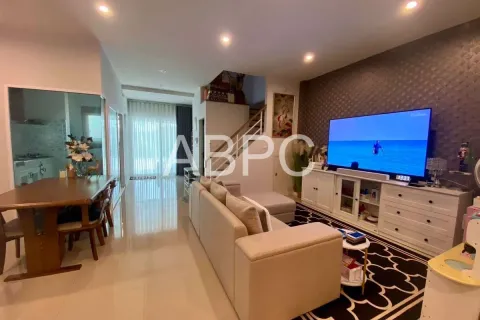 Adosado de 3 dormitorios en Pattaya, Tailandia № 211874 - foto 6