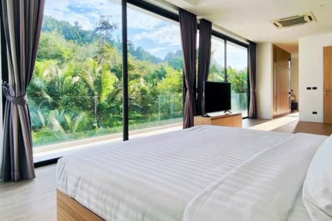 Villa in Phuket, Thailand 3 bedrooms № 164342 - photo 5