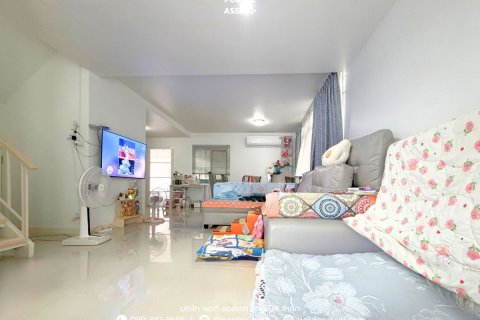 Maison à Nonthaburi, Thaïlande 3 chambres № 164341 - photo 4