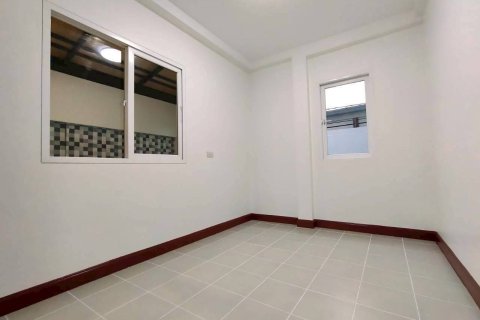 Maison à Bang Bua Thong, Thaïlande 4 chambres № 164344 - photo 12