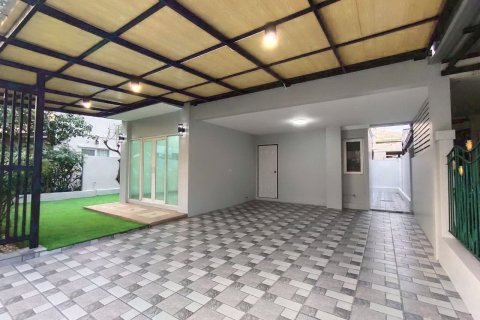 Maison à Bang Bua Thong, Thaïlande 4 chambres № 164344 - photo 2