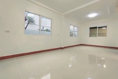 Maison à Bang Bua Thong, Thaïlande 4 chambres № 164344 - photo 8