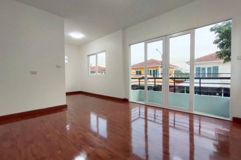 Maison à Bang Bua Thong, Thaïlande 4 chambres № 164344 - photo 14